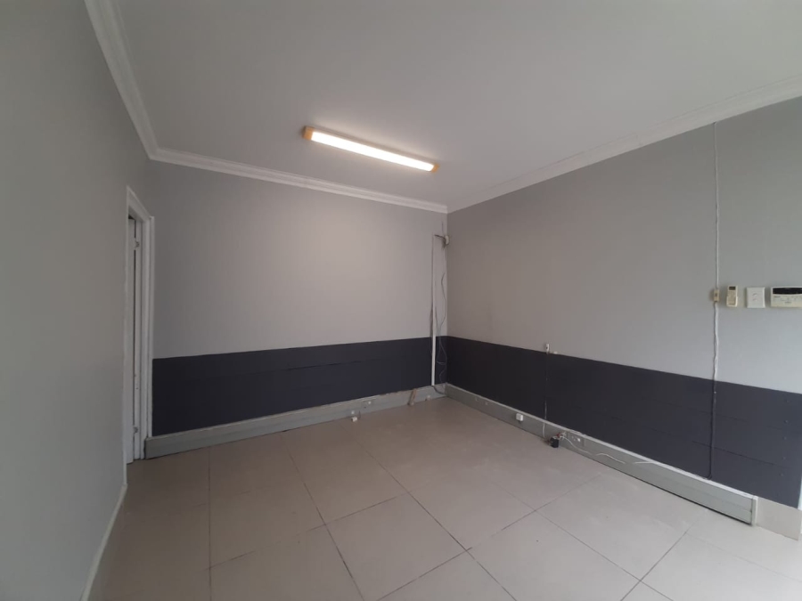 To Let commercial Property for Rent in Berea Eastern Cape